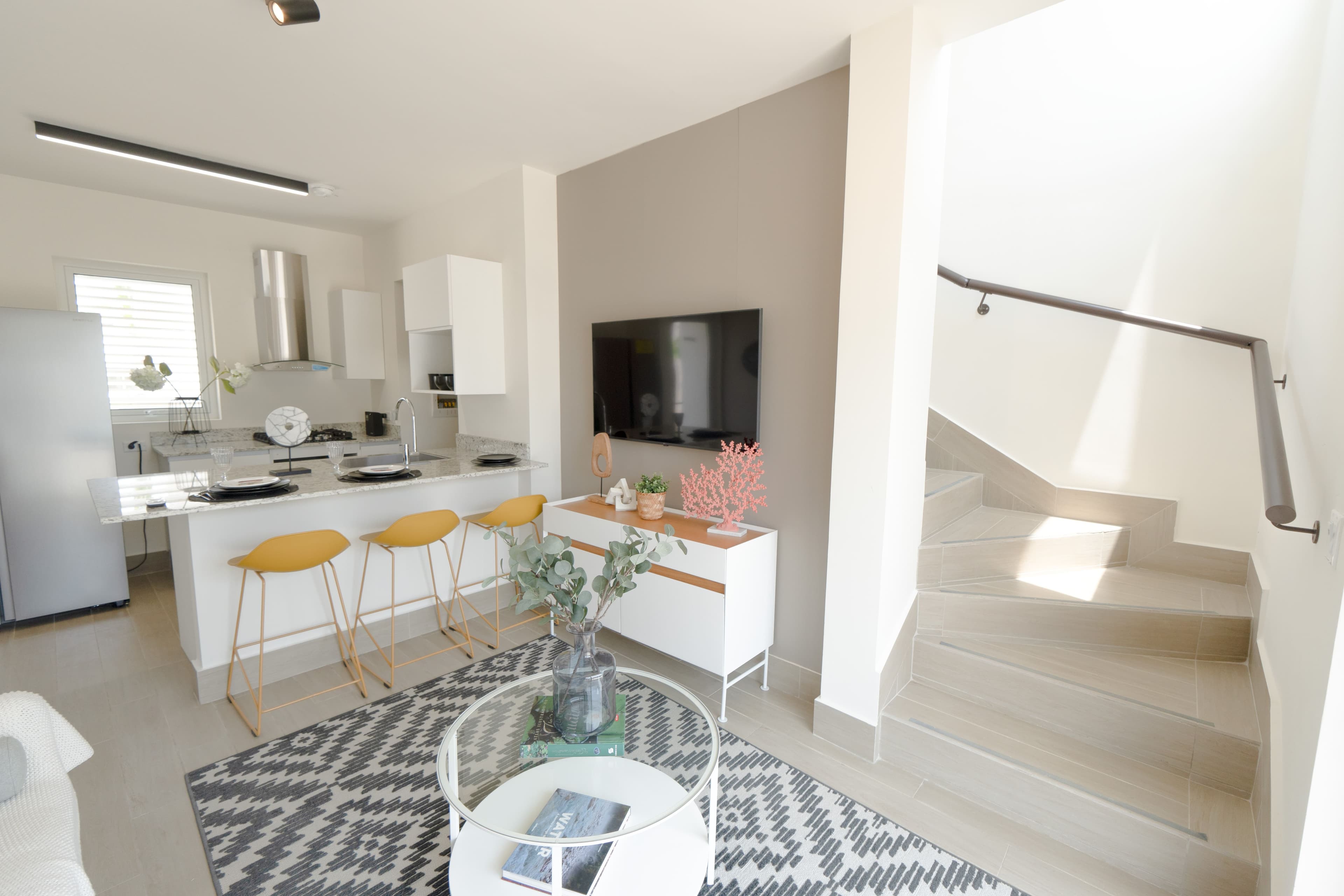Foto 5 de The Tides - Venta de apartamentos de playa nuevos en Playa Caracol, Chame, Panamá Oeste