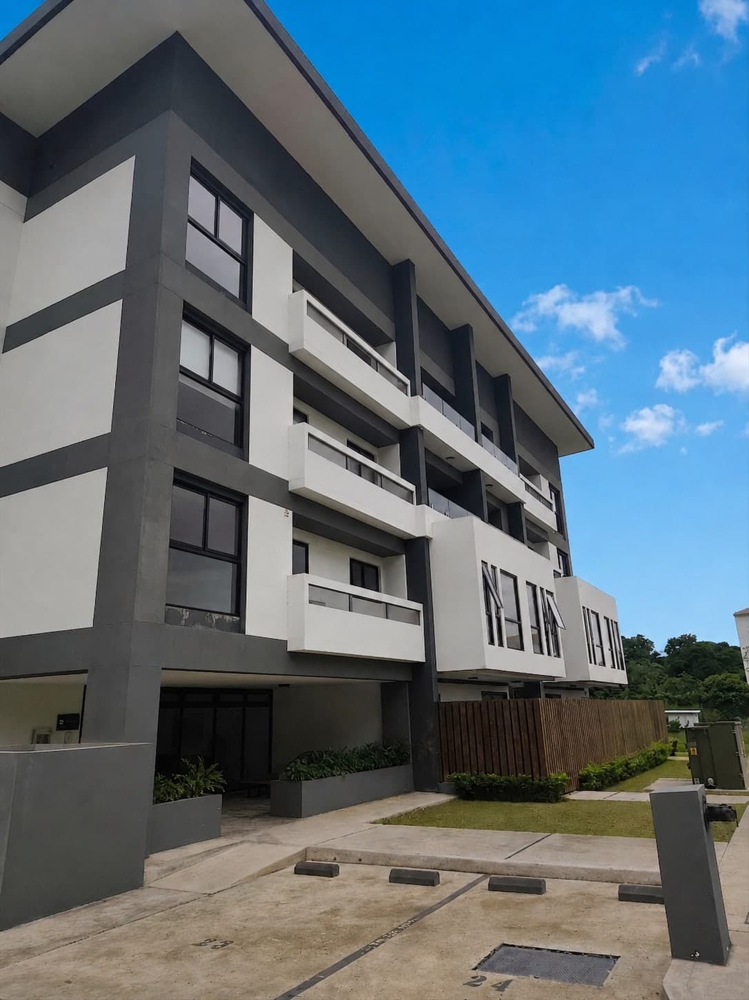 The District — La Chorrera, Panamá