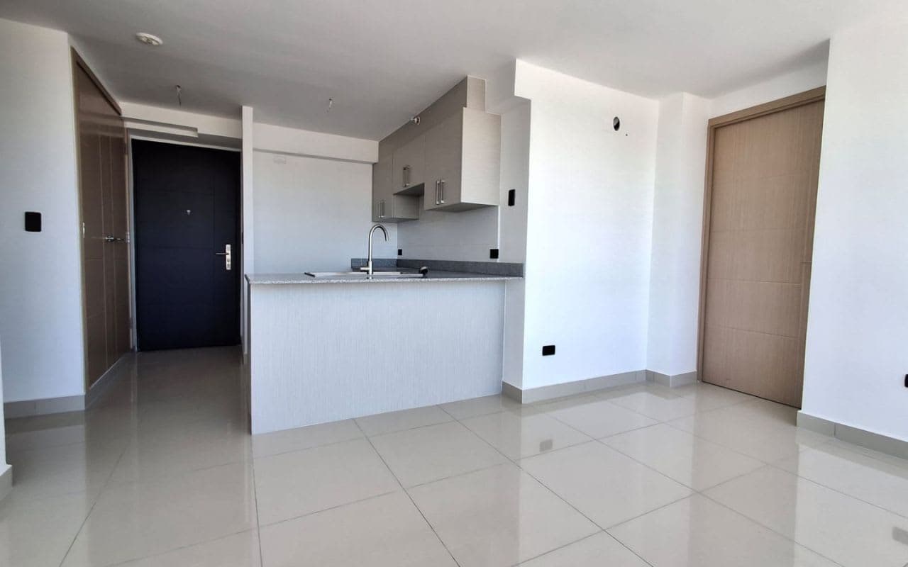 Torre 74 — Betania, Panamá — foto 2